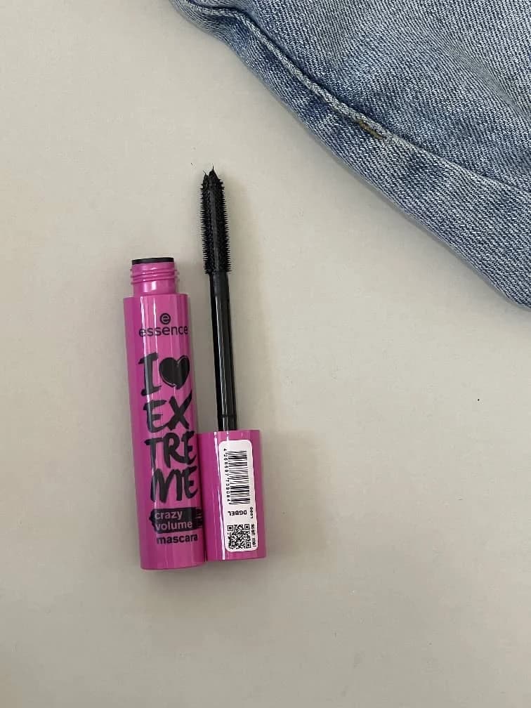 ریمل حجم دهنده اسنس مدل I Love Extreme Crazy Volume